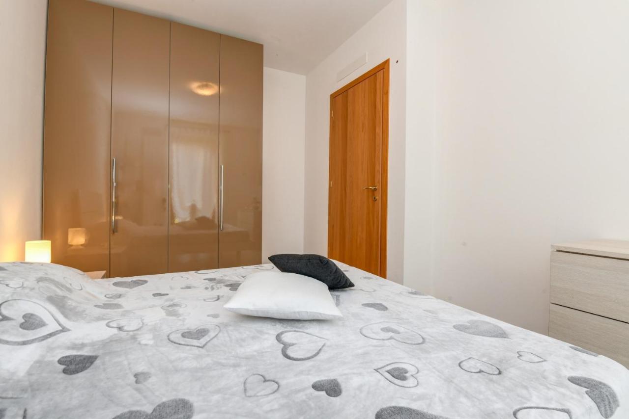 6 Happiness Apartment Toscolano Maderno Ngoại thất bức ảnh