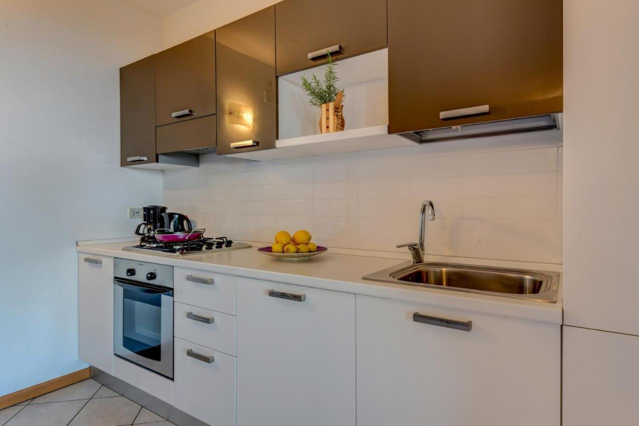 6 Happiness Apartment Toscolano Maderno Ngoại thất bức ảnh