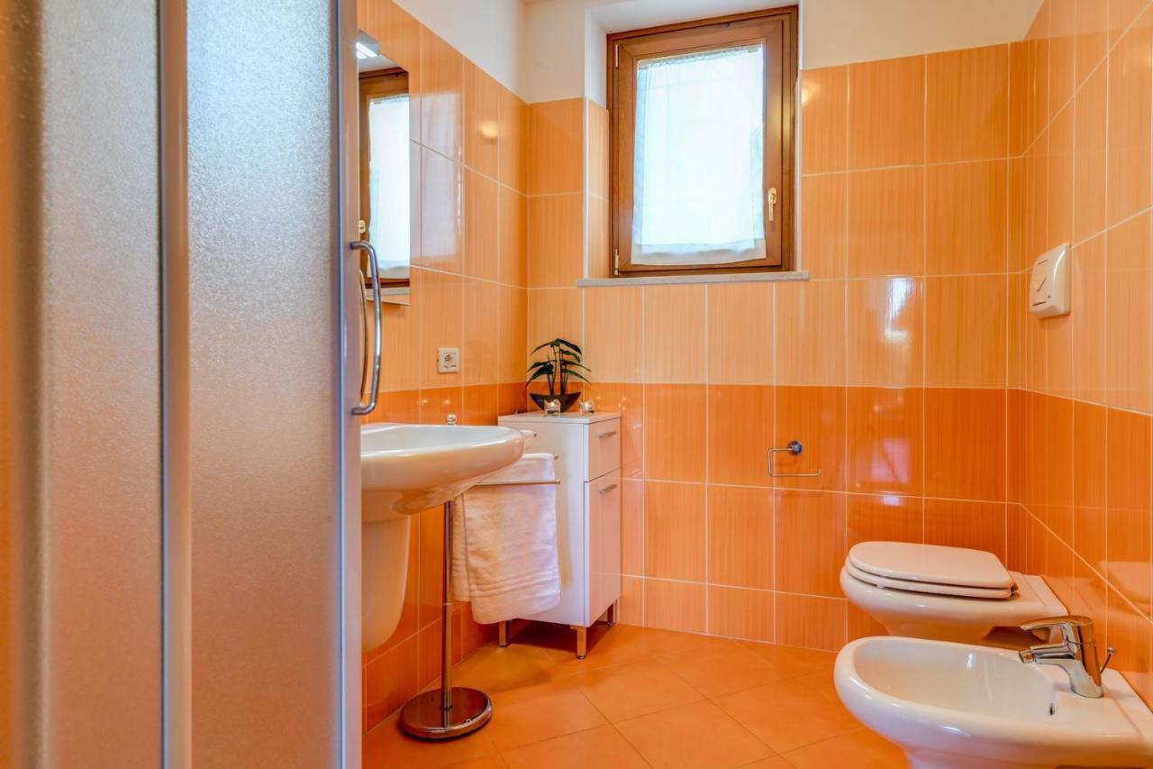 6 Happiness Apartment Toscolano Maderno Ngoại thất bức ảnh